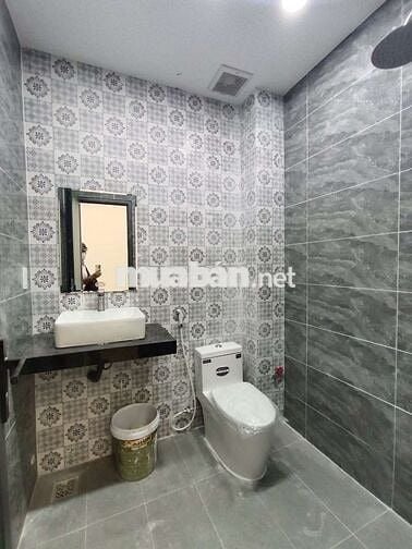 Nhà mới 100% - ngang gần 6m - 4 phòng ngủ - 5 tỷ 95