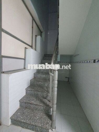 Nhà Mặt Tiền 5x20 1lầu 3pn 2 tolet .