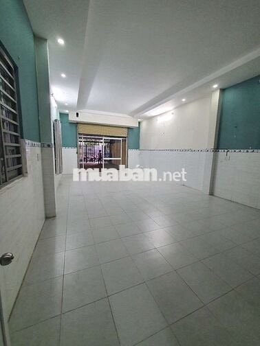 Nhà Mặt Tiền 5x20 1lầu 3pn 2 tolet .