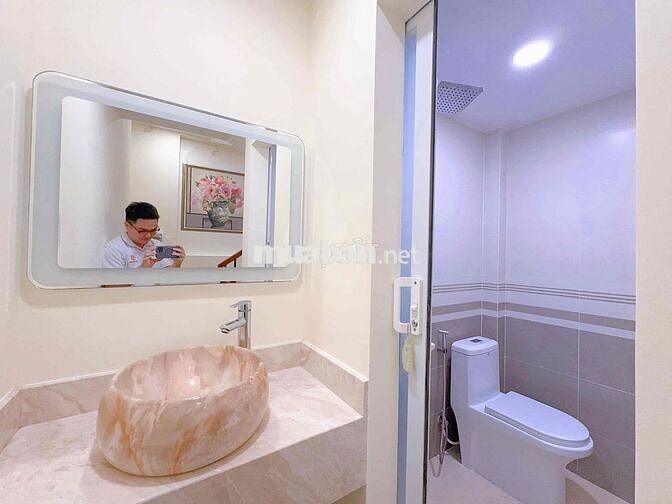 Cho Thuê NNC 1 Trệt 3 Lầu 4PN 3WC mặt tiền Vũ Ngọc Phan - Bình Thạnh