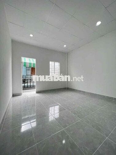 bán gấp nhà 1 trệt 1 lầu giá siêu rẻ , cách chợ hưng long 500m