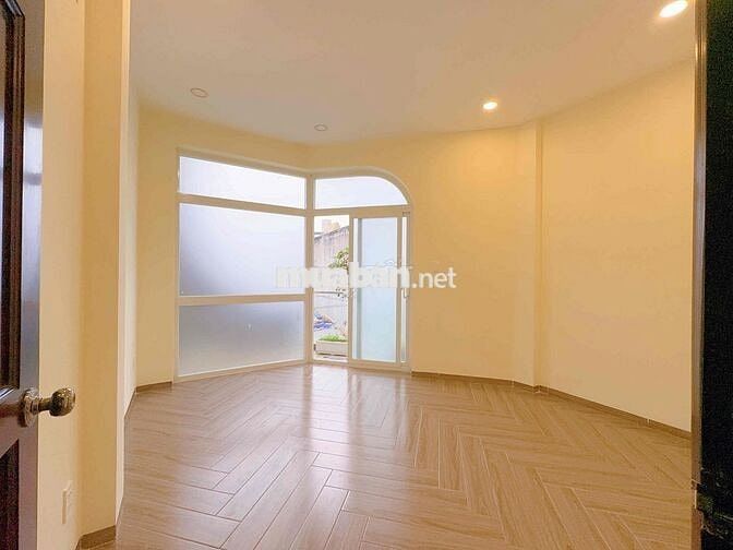 Cho Thuê NNC 1 Trệt 3 Lầu 4PN 3WC mặt tiền Vũ Ngọc Phan - Bình Thạnh