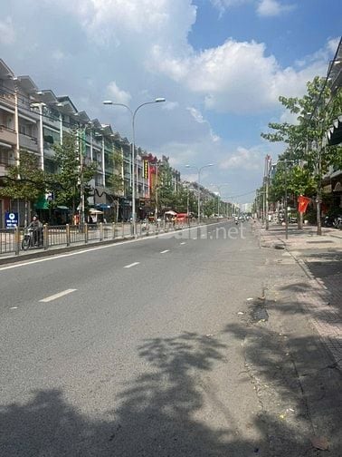 Bán nhà Mặt Tiền, Tạ Quang Bửu P5 Q8, DT 4x19m, lửng 3 lầu 