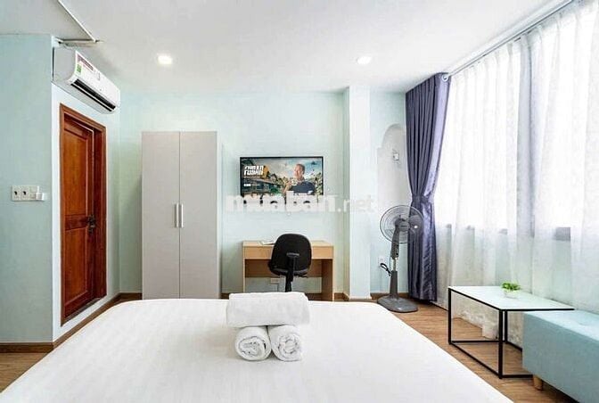 PHÒNG FULL NỘI THẤT, ÁNH SÁNG MẠNH, NẰM NGAY TRUNG TÂM QUẬN 1🥰