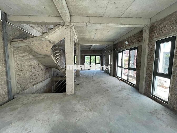 cho thuê biệt thự 220m2 x 3 tầng làm kho, phố trịnh văn bô