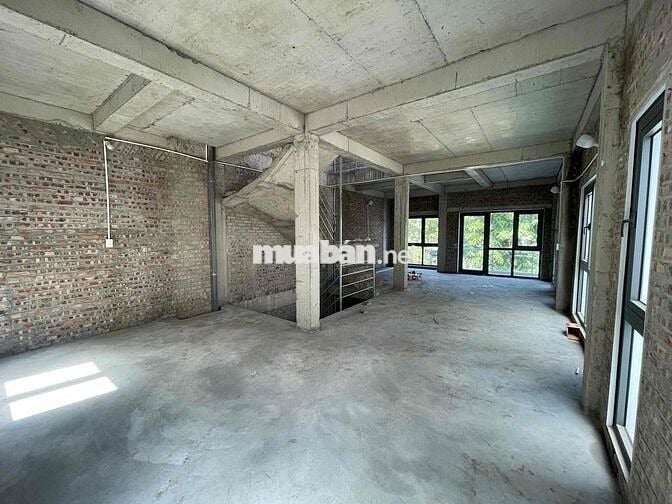 cho thuê biệt thự 220m2 x 3 tầng làm kho, phố trịnh văn bô