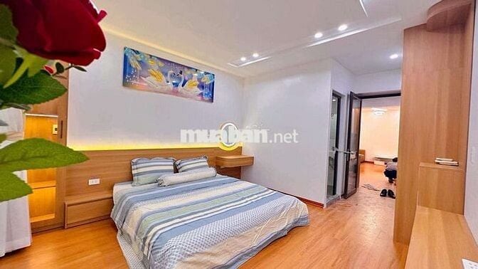 Căn Góc - 3 Thoáng - Đất Học Bách Khoa - Xây Dựng - Tập thể 80m² - 2PN