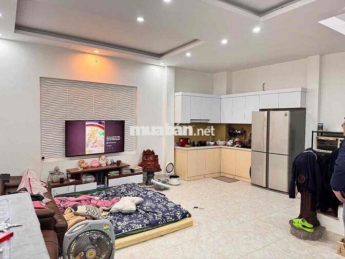 Bá.n Nhà Riêng Còn Mới 48m 4Tâng 4 Ngủ Giá 8.9 Tỷ Phố Kim Giang