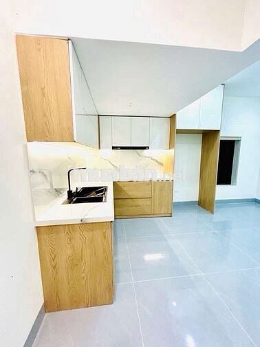 Nhà phân lô -ô tô đỗ cửa - An ninh,an sinh tốt