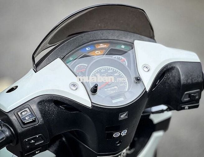 Sh150i nhập ý số máy 110 bs vip 69696 chính chủ