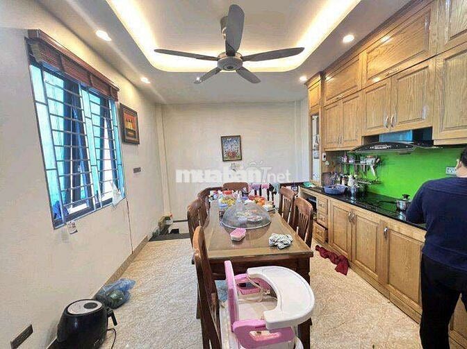 🌹🌹🌹MẶT HỒ THOÁNG MÁT QUANH NĂM - VỈA HÈ - Ô TÔ VÀO NHÀ - KINH DOANH