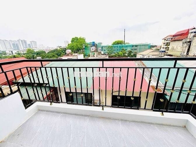 Nhà phân lô -ô tô đỗ cửa - An ninh,an sinh tốt