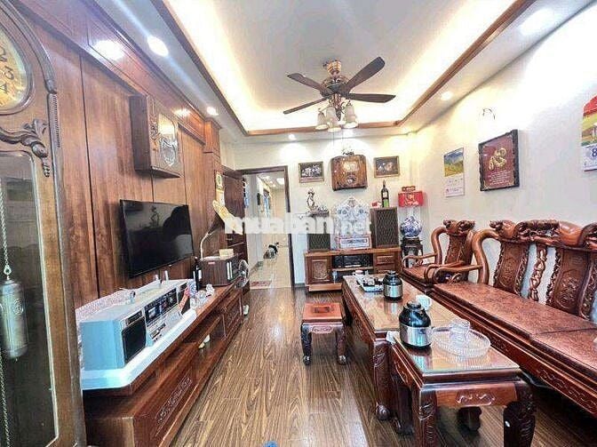 🌹🌹🌹MẶT HỒ THOÁNG MÁT QUANH NĂM - VỈA HÈ - Ô TÔ VÀO NHÀ - KINH DOANH