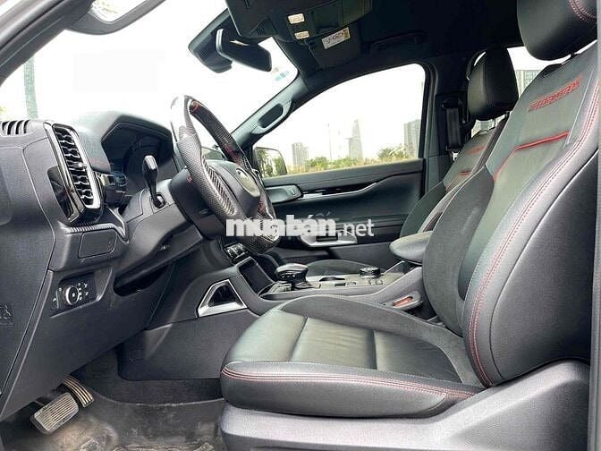 Ford Ranger Stormtrak 2024 màu Bac Đẹp Xe Tại Ford