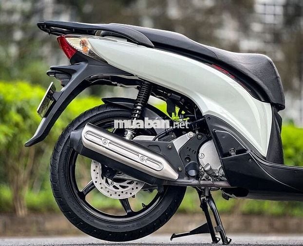 Sh150i nhập ý số máy 110 bs vip 69696 chính chủ