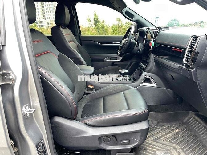 Ford Ranger Stormtrak 2024 màu Bac Đẹp Xe Tại Ford