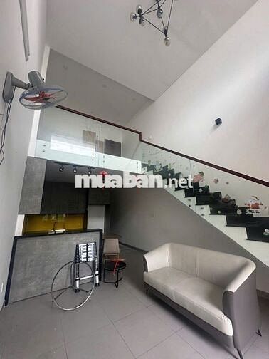 NHÀ NGUYÊN CĂN HẺM 389 QL 13 (GIÁP VẠN PHÚC CITY)