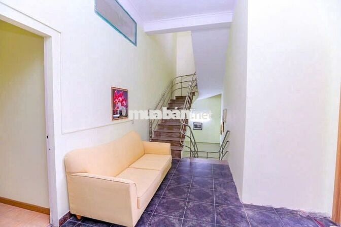 Cho thuê nhà 4 tầng Thủ Đức, DT 460m2 thích hợp làm CHDV-KTX-Văn phòng