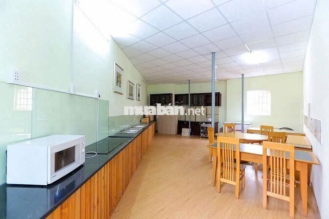 Cho thuê nhà 4 tầng Thủ Đức, DT 460m2 thích hợp làm CHDV-KTX-Văn phòng
