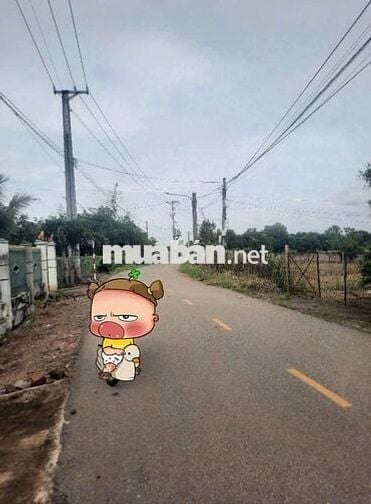 Bán gấp nền đất 543m2 full thổ cư 3 mặt tiền giá 780 triệu