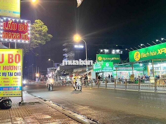 Cho thuê mặt tiền gần chợ có vỉa hè rộng phù hợp nhiều ngành nghề