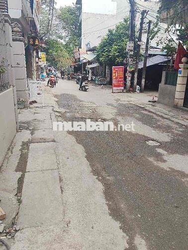 NHÀ ĐỊNH CÔNG HẠ Ô TÔ ĐỖ CỬA 20M RA Ô TÔ TRÁNH DIỆN TÍCH 45m2 -5Tầng