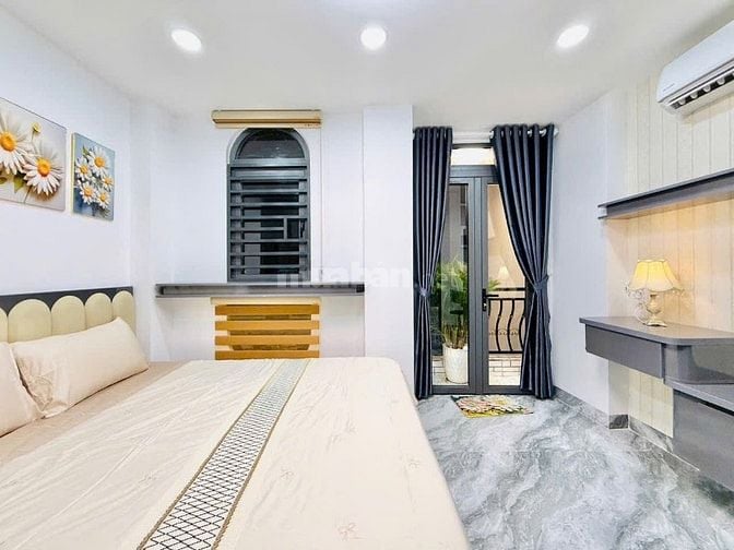 Ngộp, gấp bán nhà mặt tiền hẻm