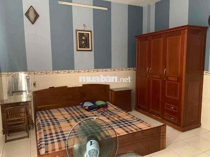 CHO THUÊ NHÀ HXH ĐÚC 3 LẦU CÓ MÁY LẠNH