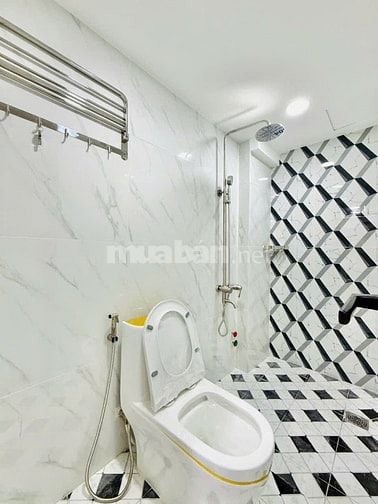 Ngộp, gấp bán nhà mặt tiền hẻm