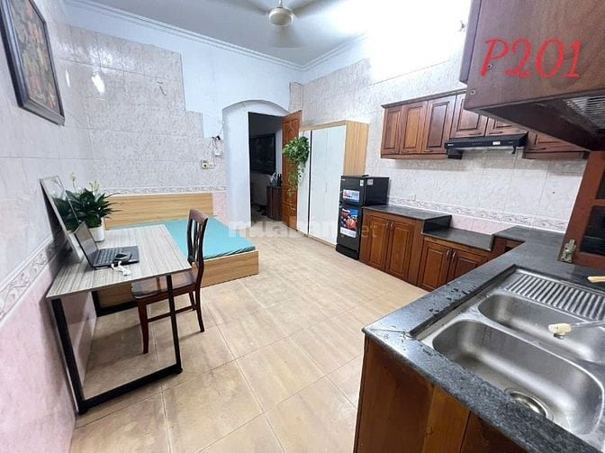 Cho thuê phòng đẹp giá 4,3 tr phố Nguyễn Khuyến,Đống Đa đi bộ ra Ga 