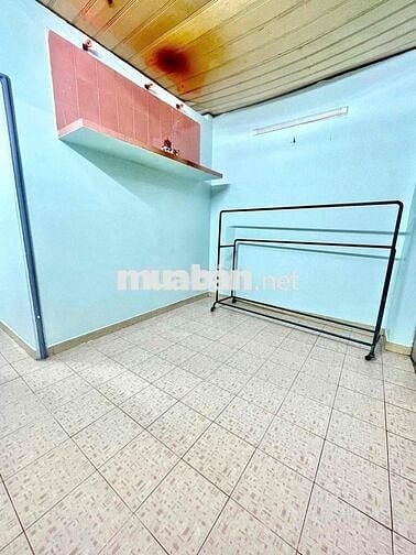 Nhà Sạch Sẽ 4x18m 1Lửng + 1Lầu (4PN 2WC) Hẻm 4,5m. Tỉnh Lộ 10