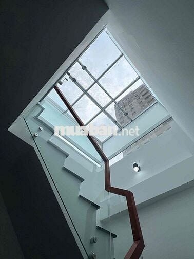 Ngay trung tâm Bình Thạnh, hẻm dễ đi, khu dân cư an ninh, gần các tiện