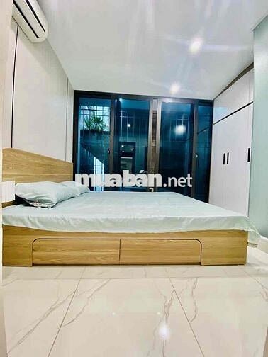 TẬP THỂ TÔN ĐỨC THẮNG - GẦN HỒ - GẦN CHỢ - NGÕ THÔNG