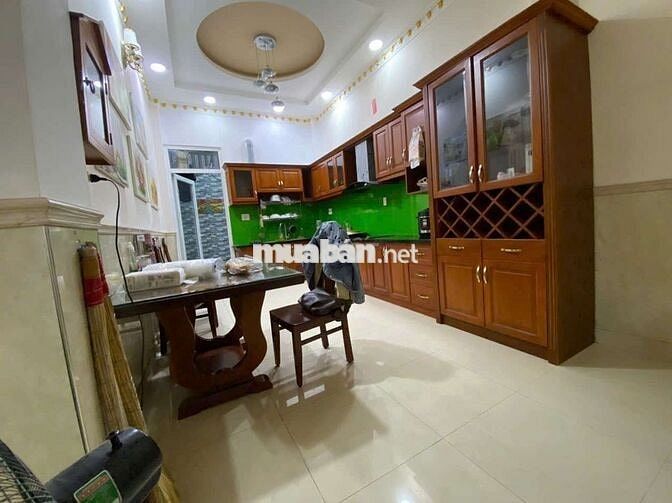 Cho tthuê nhà diện tích rộng Gò Vấp