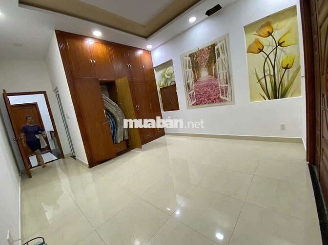 Cho tthuê nhà diện tích rộng Gò Vấp