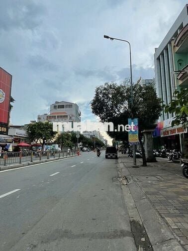 CHO THUÊ MẶT BẰNG ĐẸP MẶT TIỀN NGUYỄN THÁI SƠN (TRỆT LẦU 7,5X25) HÈ TO