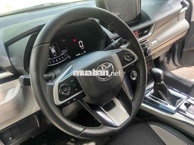 Toyota Veloz Cross 2023 - 60000 km