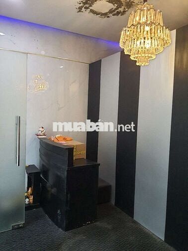 Cho thuê nhà mặt tiền Bà Điểm _ hocmon