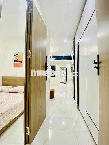 TẬP THỂ TÔN ĐỨC THẮNG - TRUNG TÂM ĐỐNG ĐA - 2 MẶT THOÁNG SÁNG