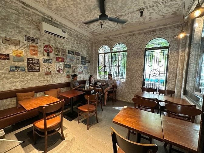 SANG CAFE NGUYỄN GIA TRÍ. Bình Thạnh