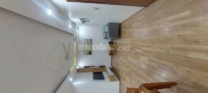 - Bán căn hộ chung cư Lĩnh Nam, Hoàng Mai, Siêu rẻ, 68m2, 4.98 tỷ