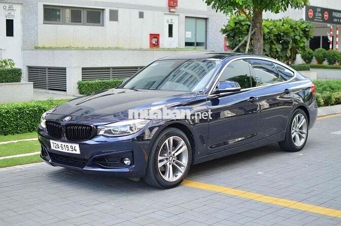 BMW 3 Series 2016 320i GT - 68000 km