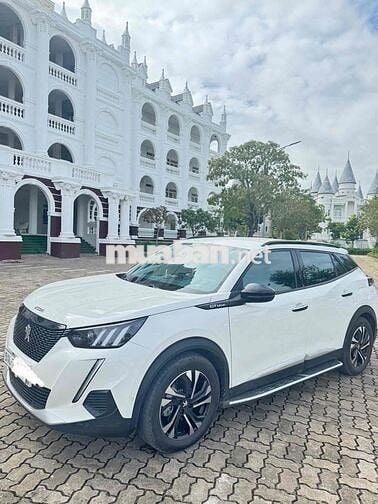 Peugeot 2008 2025 GT Line 1.2 AT - 5500 km