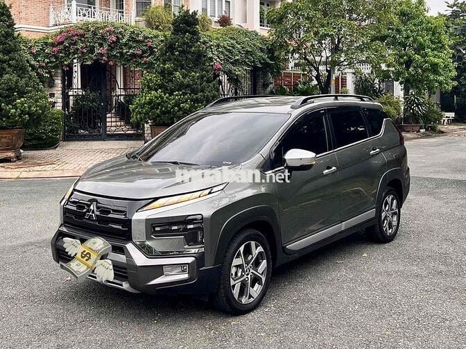 Xpander Cross 2023 màu Nâu - 31.000 km