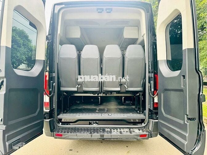 Ford Transit 18 Chỗ 2025 - Lướt 1.500km - Vay 70%