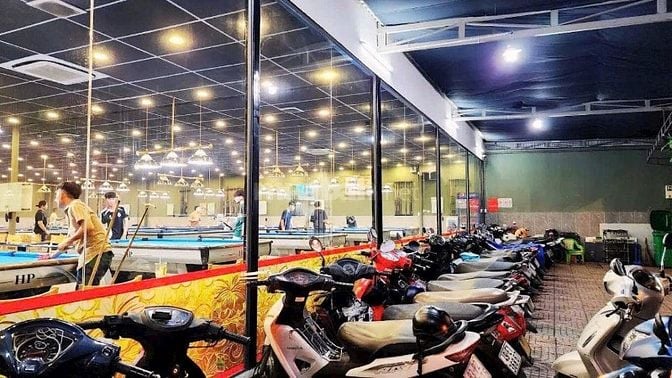 Cho Thuê Nhà Mặt Tiền : 2-4-6 Trần Bình Trọng, Phường 5, Bình Thạnh