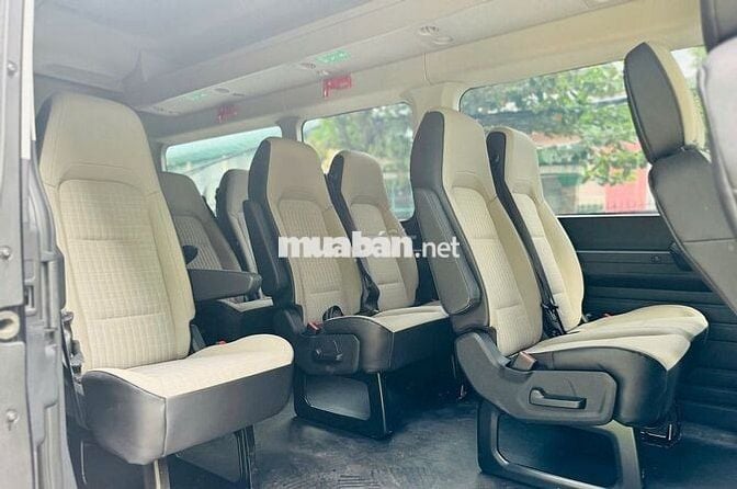 Ford Transit 18 Chỗ 2025 - Lướt 1.500km - Vay 70%