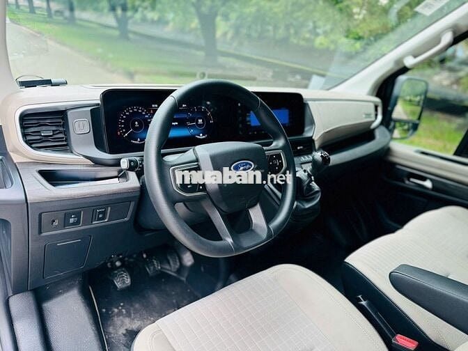 Ford Transit 18 Chỗ 2025 - Lướt 1.500km - Vay 70%