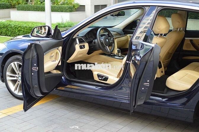 BMW 3 Series 2016 320i GT - 68000 km