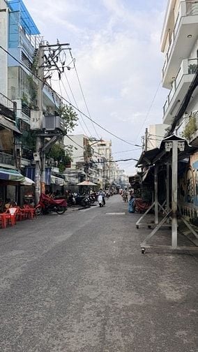 Chính chủ bán nhà 221/... Phan Văn Khoẻ Q.6 - chỉ 6,9 tỷ - HXH 9m